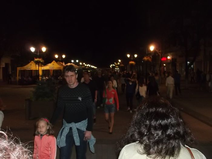 .........inghesuiala mare de la.....