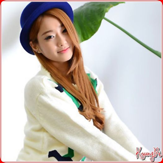 (яι) .. Ce iubit esti tu,MinWoo. :-? .. :)) .. |se uita la Kai| .. Doar tie? :))=)) .. - ix __ Episodul 011 __ xi