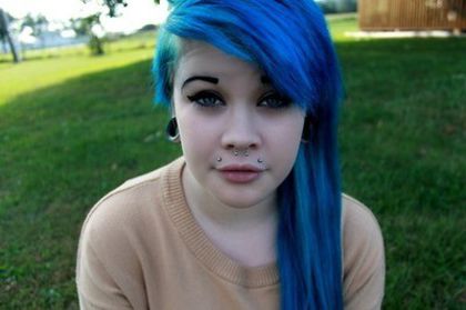 　　　　　　　@RUXII ↘ is my friend ↙