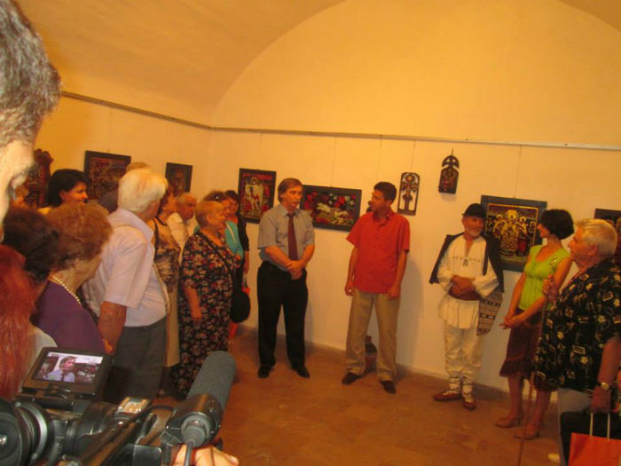 66778_348459221952953_713787557_n - expozitie alba Muzeul Unirii Alba Iulia a doua viata