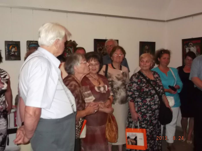Picture 1 061 - expozitie alba Muzeul Unirii Alba Iulia a doua viata