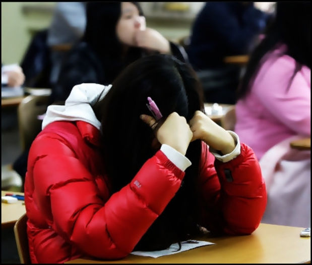  - x_Koreans sleep on it on school