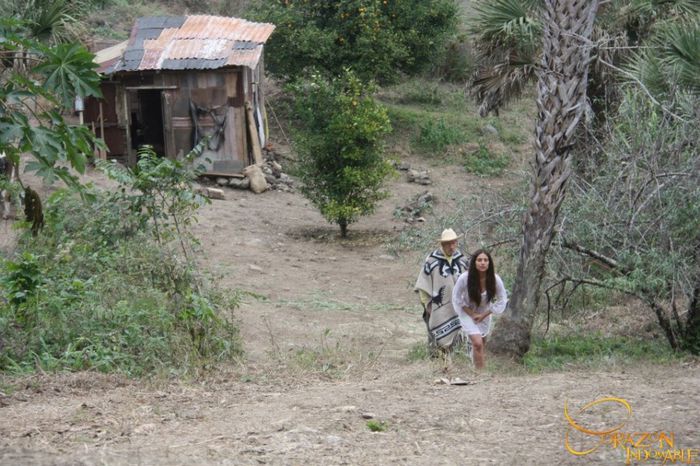 564198_328651940590699_562579079_n - Maricruz