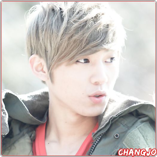 *- Daa..Jo se muta. (:| 2 mutari? Aaa..si el. (:| [uitandu-se la Leo]. - ix __ Episodul 011 __ xi