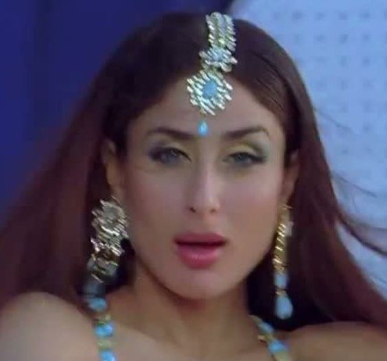 CAPS SUPER (178) - Kareena Kapoor 2