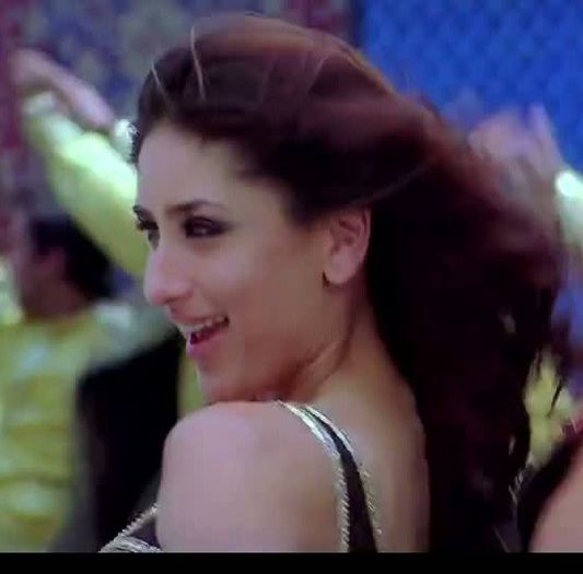 CAPS SUPER (193) - Kareena Kapoor 2