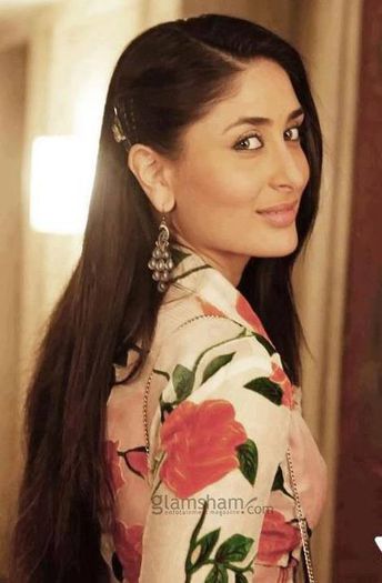 64914_632899836720350_883311187_n - Kareena Kapoor 2