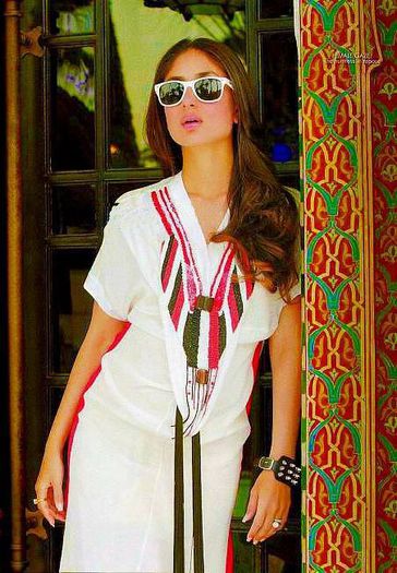 960116_613057575371243_579781886_n - Kareena Kapoor 2