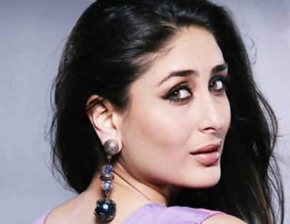 481860_607228209287513_1997526457_n - Kareena Kapoor 2