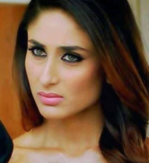 603782_600001843343483_1005767822_n - Kareena Kapoor 2