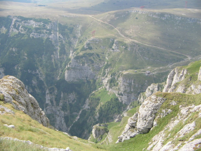 IMG 0203; Cabana Caraiman.
