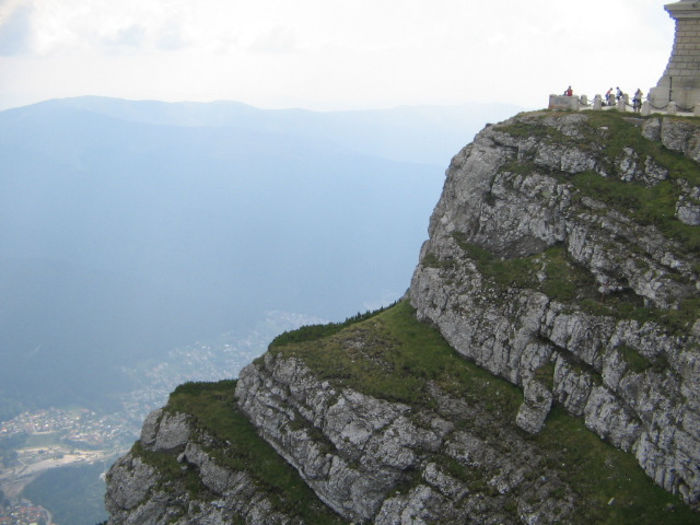 IMG 0208; La Crucea Eroilor.
