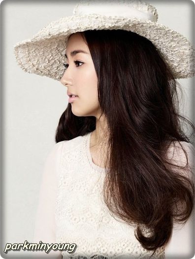 - Own Amazone  - - d - Park Min Young - photos own