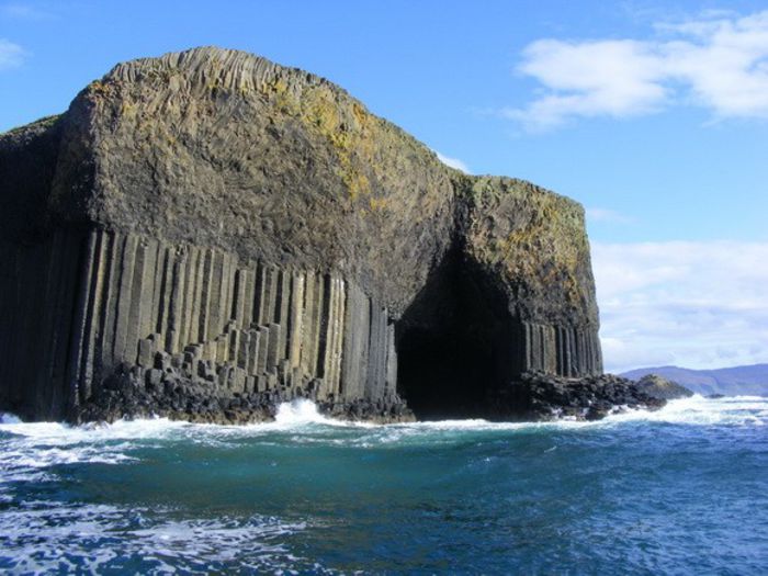 Caverna lui Fingal, Marea Britanie - MAGIA NATURII