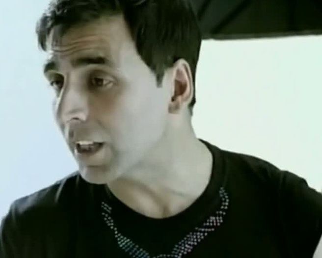 Inseamna ca ti-am luat un tricou exact la fel .