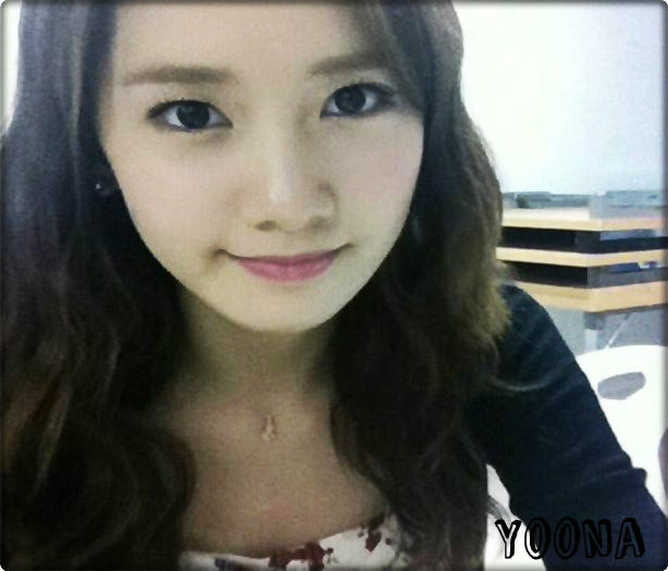 ☆ . ☆ . ☆ - l - o - l Im Yoona - Korean Singer