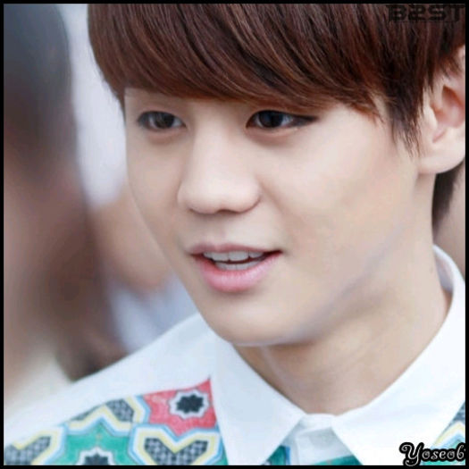 [:X] ..(:| ..[impinge capul lui Kyu cu un deget] ..(:| ..Daca iti place spunei`o direct.. n`o mai..