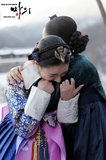 393106_348967618543943_262730464_n