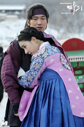 417996_348967501877288_106021597_n