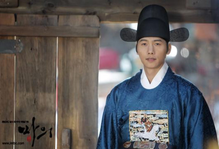 734854_347929615314410_72487349_n