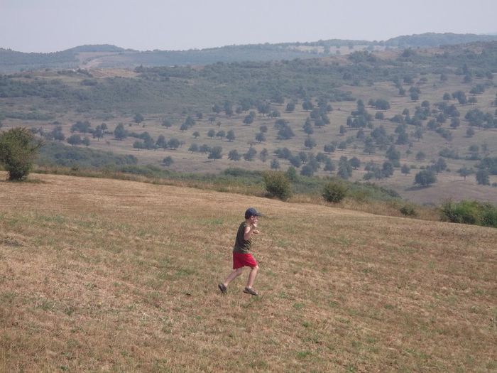 Picture 832 - NEPOTII IN TIMPUL LIBER