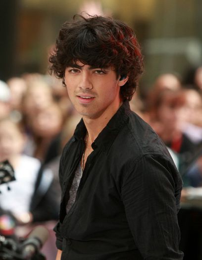 ﻉ√٥ﺎ Joe ﻉ√٥ﺎ - 2__Joe Jonas__2