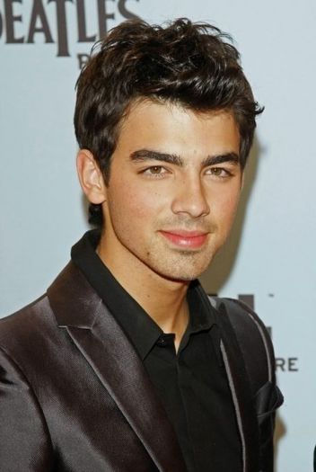 ﻉ√٥ﺎ Joe ﻉ√٥ﺎ - 2__Joe Jonas__2