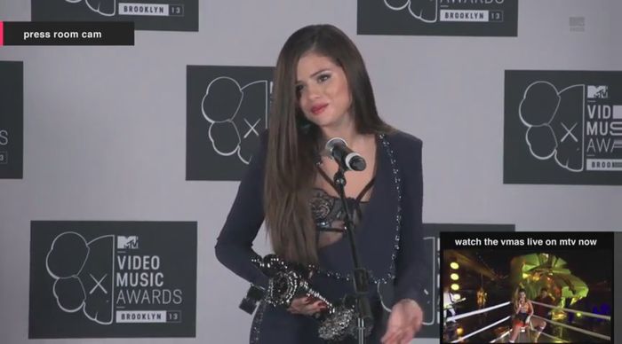 bscap0095 - xX_Interview MTV VMA press room 2013