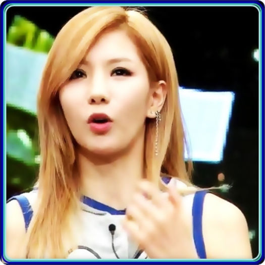 • ..:| Oh.. Pardon.. insinuezi ceva? ..:-w