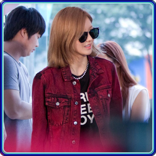 • [se uita de la unul la altul] ..Oh..tace.. e de bine..:d..cred..:-?? - ix __ Episodul 015 __ xi