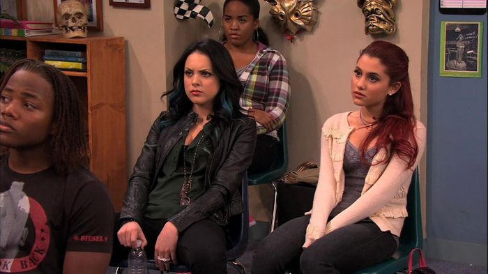 Victorious-2x04-Tori-Gets-Stuck-ariana-grande-22366485-1280-720