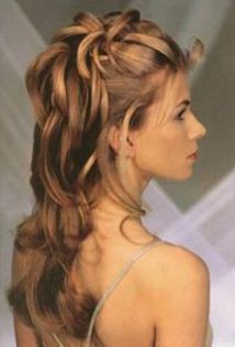 Coafuri-de-nunta-pentru-parul-lung