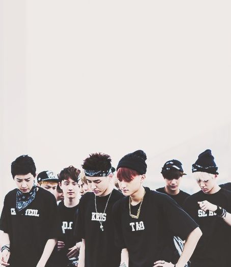 tumblr_mnec6sNWUu1qijeudo1_r1_500 - EXO