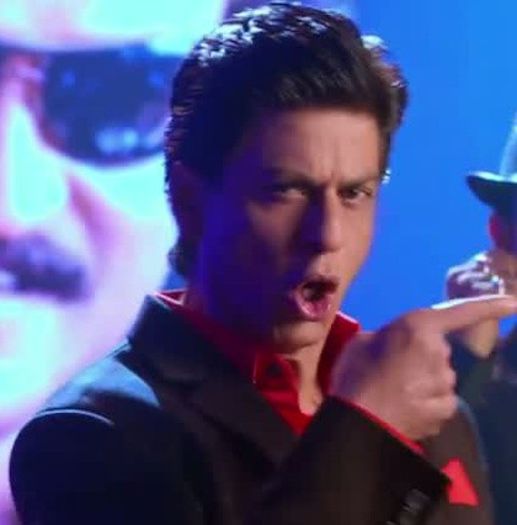 Salman *aratand spre el*