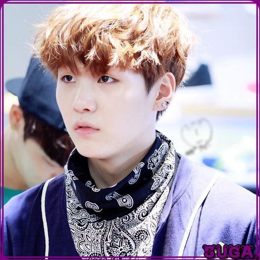 ✖ Huh? [se uita la ea] :D Ma confunzi. :"> :)). - ix __ Episodul 016 __ xi