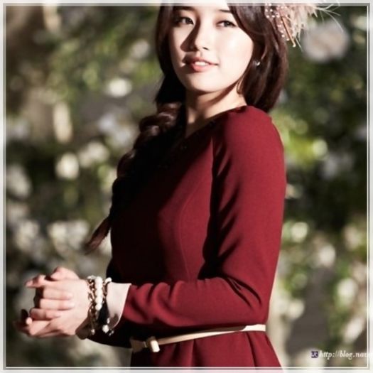 (*) ..:-w Insinuezi ca nu tin minte figurile oamenilor? :-w ..