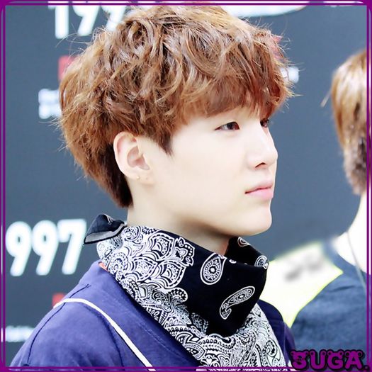 ✖ .. Citesti printre randuri? :D :-".