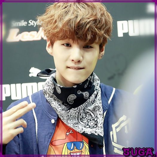 ✖ Sunt si acolo..mintal. B-) :)) [se aseaza pe jos]. - ix __ Episodul 016 __ xi