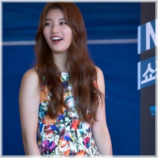 (*) ..Eu nu simt. [-( ..Nu ma doare. Si nu, nu sunt nesimtita. :-w ..:))