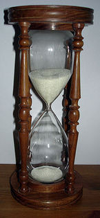 200px-Wooden_hourglass - Clepsidre
