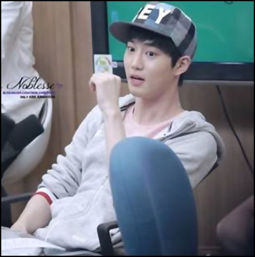 ($) ..Aaa,bine atunci. :# :) [il ia pe Moggu] Am plecat..:)