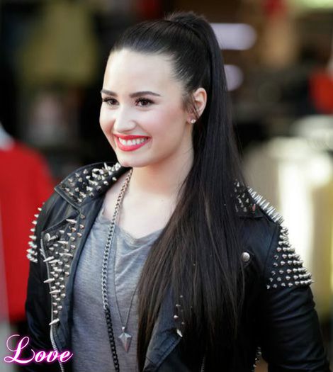 ♥This♥Is♥Love♥ - l - o Facts about Demi Lovato