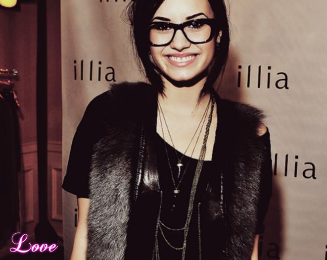 ♥This♥Is♥Love♥ - l - o Facts about Demi Lovato