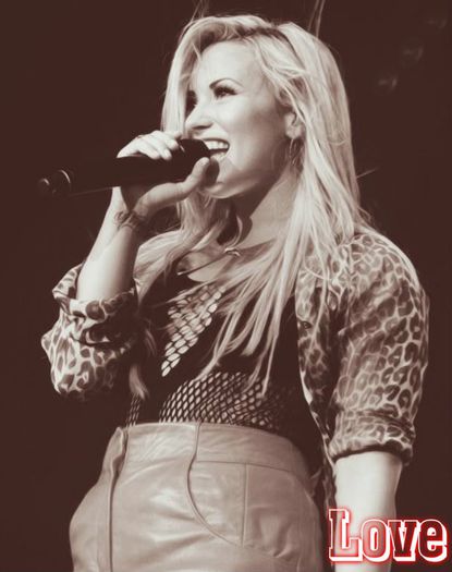 ♥This♥Is♥Love♥ - l - o Facts about Demi Lovato