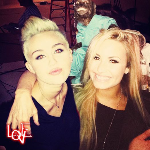 ♥This♥Is♥Love♥ - l - o Facts about Demi Lovato