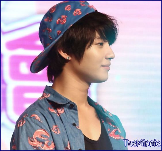 x. *o ia de manute;ii le pune la ochisori* Te iei dupa vocea mea..da? :o3. - l _ Park _ l