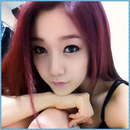 ~9~ Nu-i ziceam nimic oricum..>:P Ca la SE mai e MinWoo..si m-ar fi auzit.. liliacul -_-