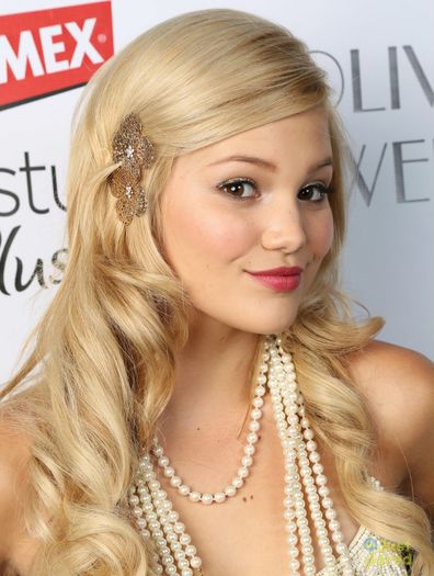 olivia-holt-16 - Olivia- s - 16th - Birthday - Party