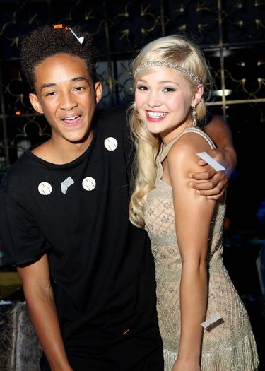 olivia-holt-sweet-16-01 - Olivia- s - 16th - Birthday - Party