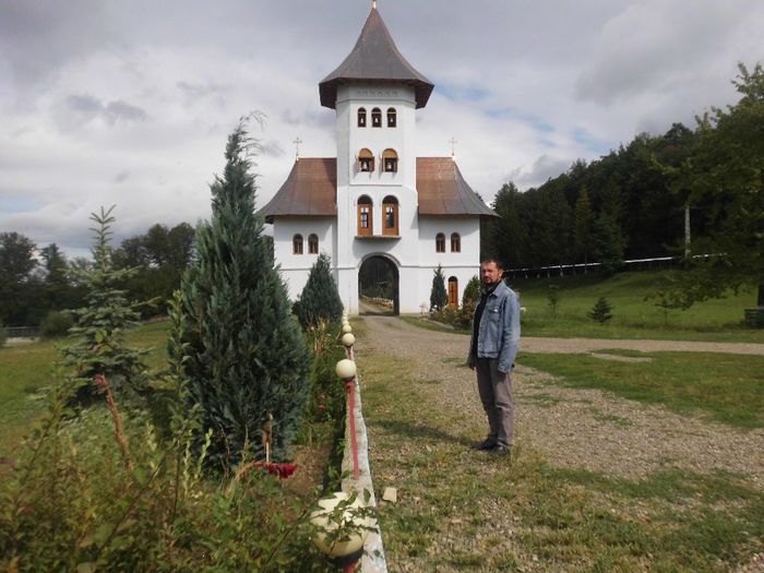 clopotnita - La Manastirea Sihastria Voronei jud Botosani